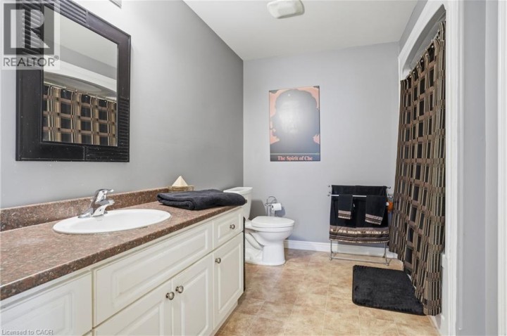 Photo 16 at 9 Pace Avenue, Cainsville / Brookfield, Brantford
