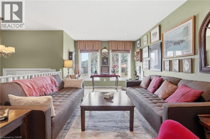 Photo 4 at 9 Pace Avenue, Cainsville / Brookfield, Brantford