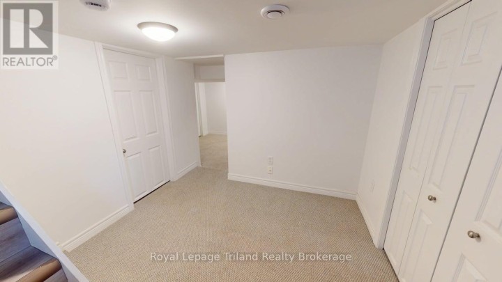 Photo 10 at 279 Vansittart Avenue, Woodstock - North, Woodstock