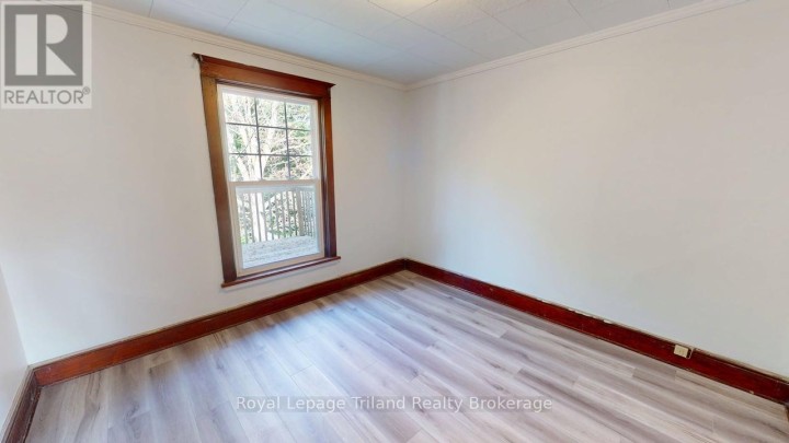 Photo 12 at 279 Vansittart Avenue, Woodstock - North, Woodstock