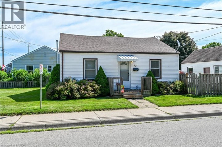Photo 3 at 52 Division Street, Eagle Place East, Brantford