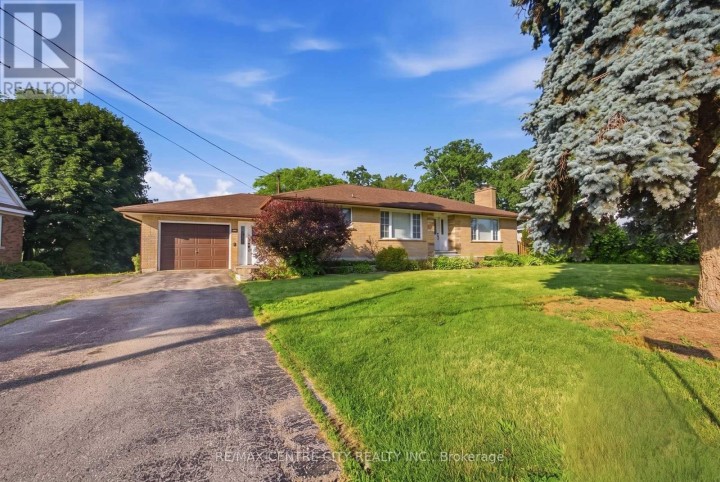Photo 1 at 303 Simcoe Street, Tillsonburg