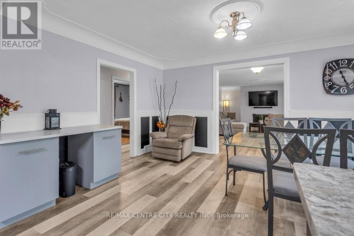 Photo 11 at 303 Simcoe Street, Tillsonburg