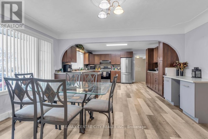 Photo 12 at 303 Simcoe Street, Tillsonburg