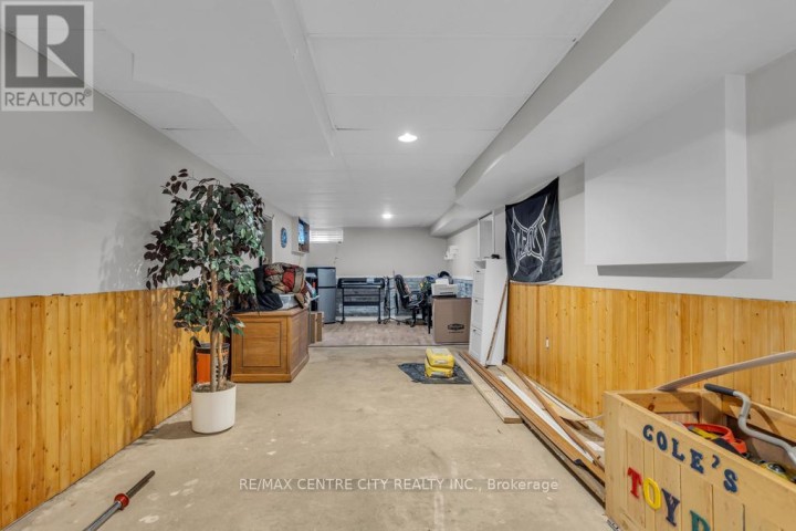 Photo 26 at 303 Simcoe Street, Tillsonburg