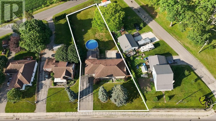 Photo 40 at 303 Simcoe Street, Tillsonburg