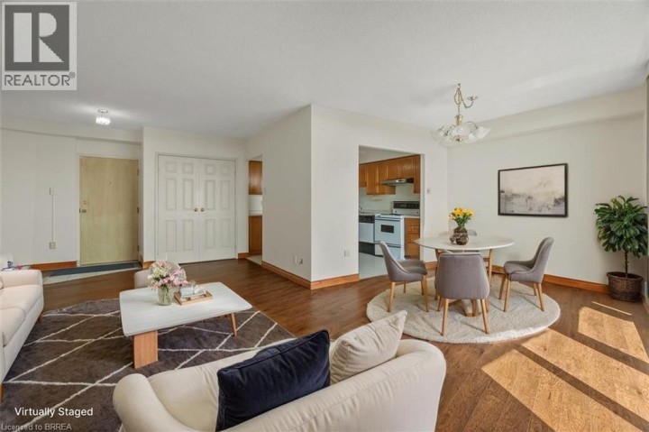 Photo 11 at 905 - 9 Bonheur Court, Lynden Hills, Brantford