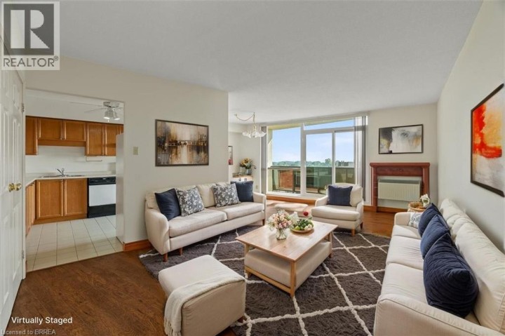 Photo 6 at 905 - 9 Bonheur Court, Lynden Hills, Brantford