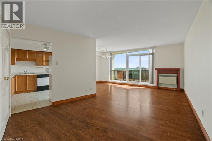 Photo 7 at 905 - 9 Bonheur Court, Lynden Hills, Brantford