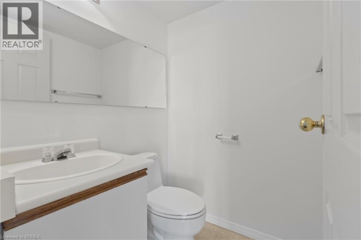 Photo 16 at 905 - 9 Bonheur Court, Lynden Hills, Brantford