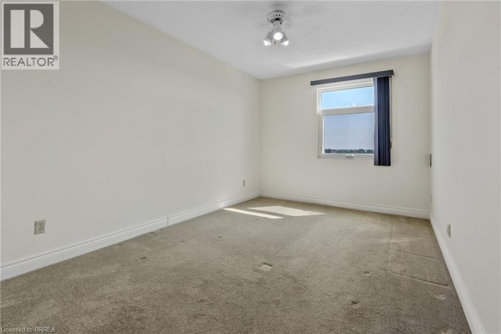 Photo 18 at 905 - 9 Bonheur Court, Lynden Hills, Brantford