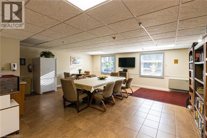 Photo 29 at 905 - 9 Bonheur Court, Lynden Hills, Brantford