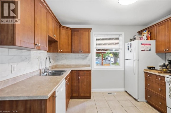 Photo 10 at 166 Catharine Avenue, Old West Brant, Brantford