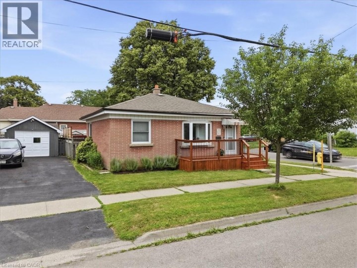 Photo 4 at 166 Catharine Avenue, Old West Brant, Brantford