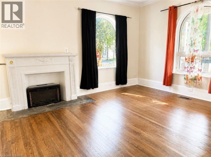 Photo 13 at 219 Erie Avenue, Eagle Place West, Brantford