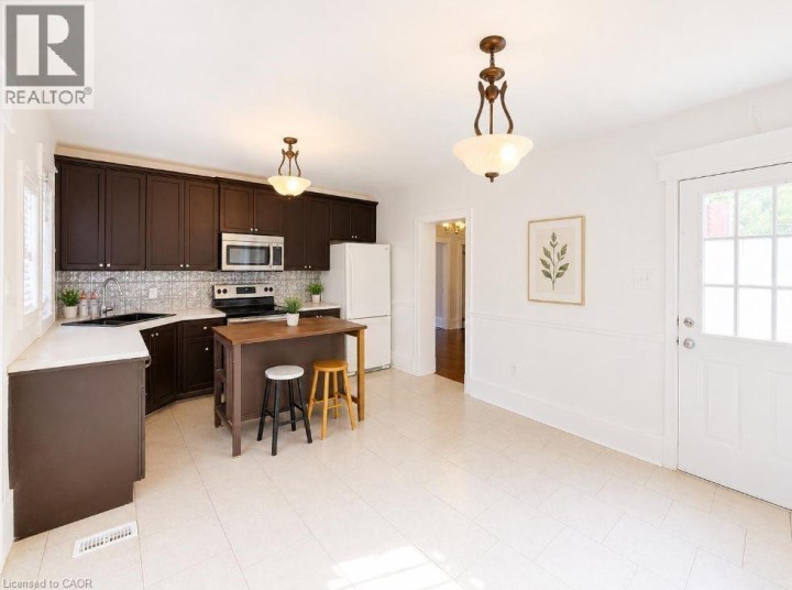Photo 6 at 219 Erie Avenue, Eagle Place West, Brantford