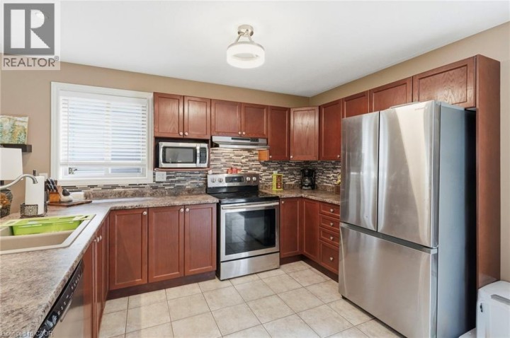 Photo 11 at 34 Brooklyn Avenue, Lion's Park, Brantford