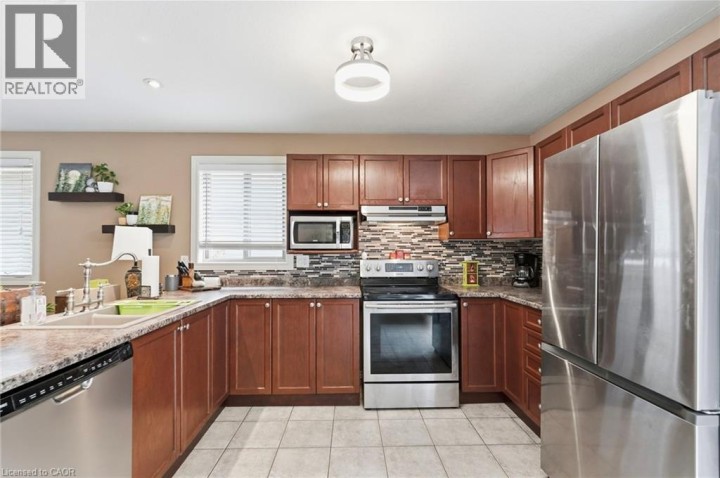 Photo 12 at 34 Brooklyn Avenue, Lion's Park, Brantford