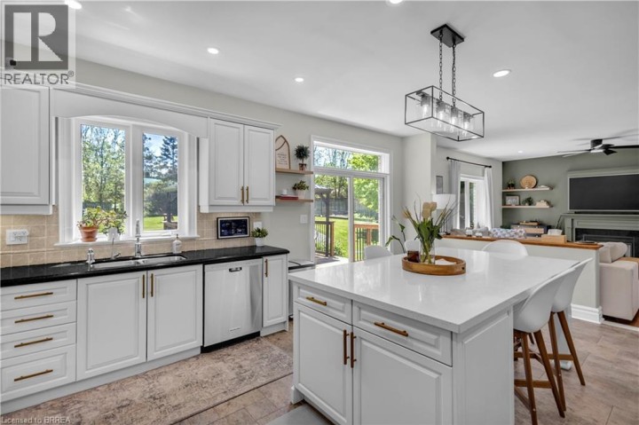 Photo 11 at 30 Farrow Road, Oakhill Dr, Brantford