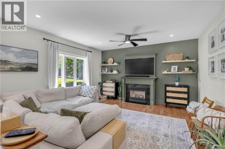 Photo 15 at 30 Farrow Road, Oakhill Dr, Brantford