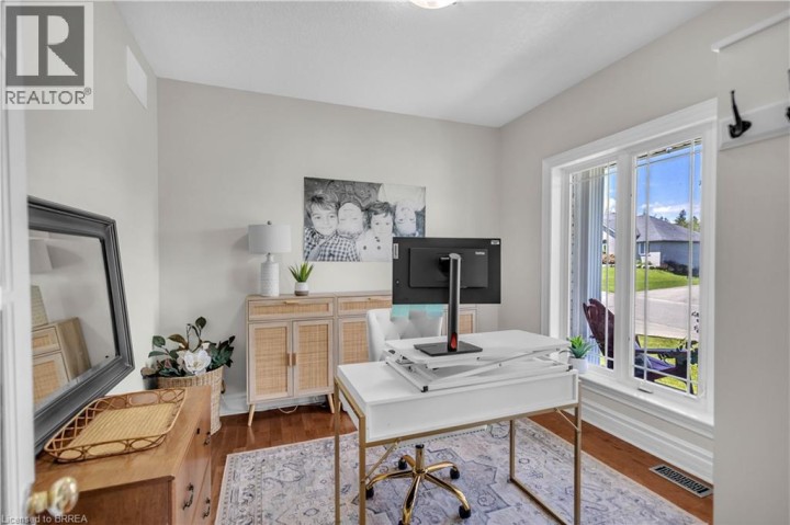 Photo 17 at 30 Farrow Road, Oakhill Dr, Brantford