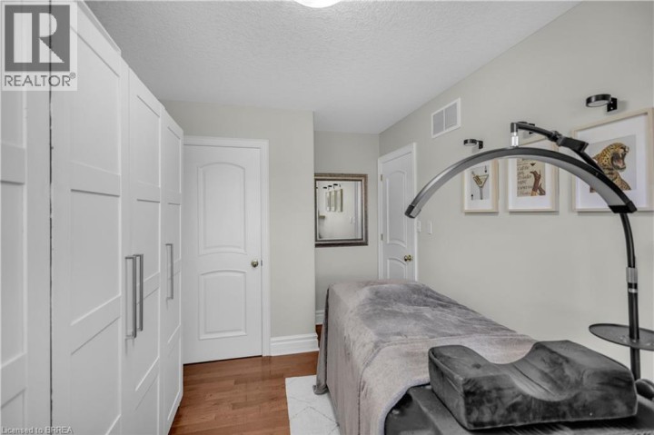 Photo 31 at 30 Farrow Road, Oakhill Dr, Brantford