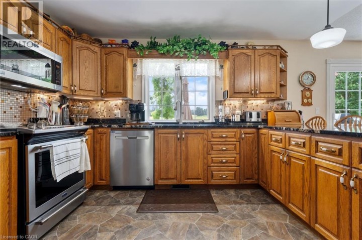 Photo 11 at 204642 Ninth Road, Tillsonburg