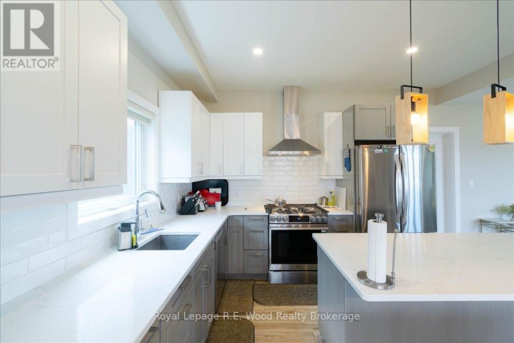 Photo 19 at 72 E Trailview Drive, Tillsonburg