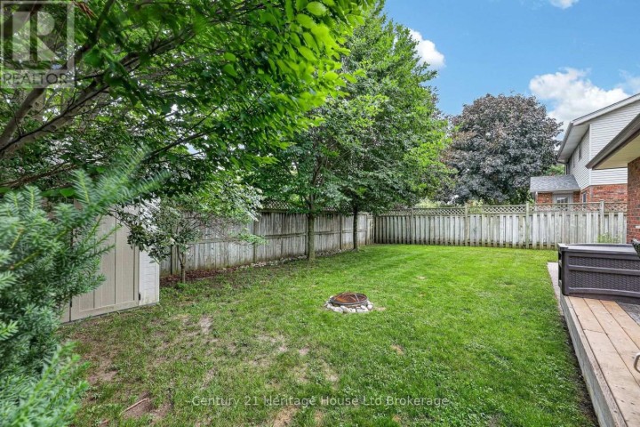 Photo 37 at 27 Sioux Crescent, Woodstock - North, Woodstock