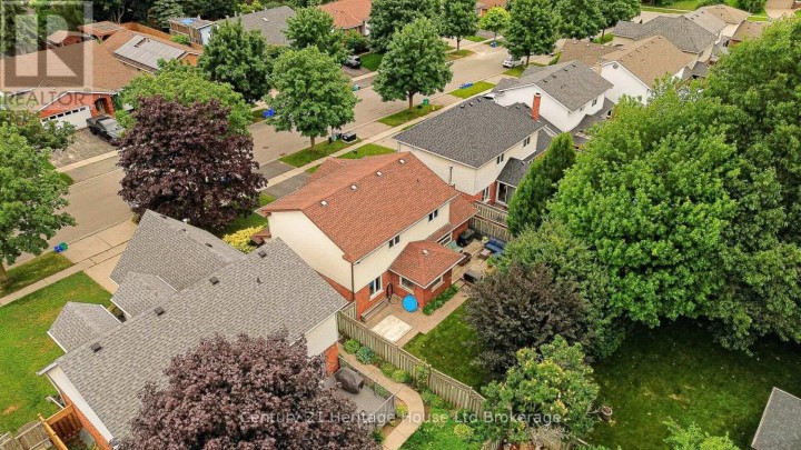 Photo 43 at 27 Sioux Crescent, Woodstock - North, Woodstock