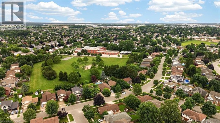 Photo 44 at 27 Sioux Crescent, Woodstock - North, Woodstock