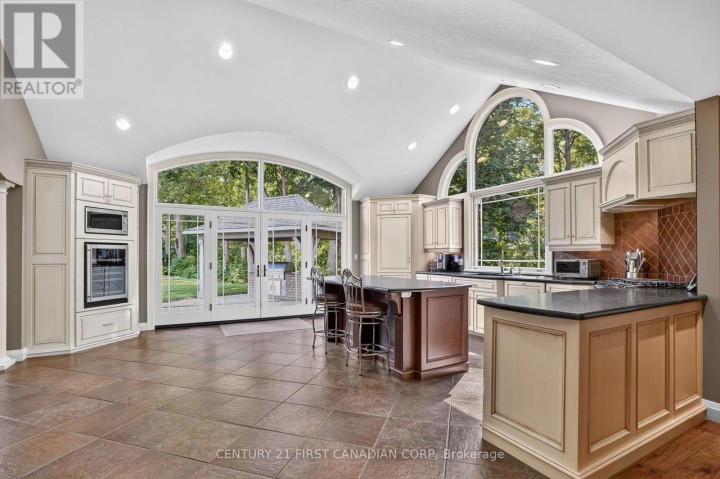 Photo 11 at 20 Stubbs Court, Tillsonburg