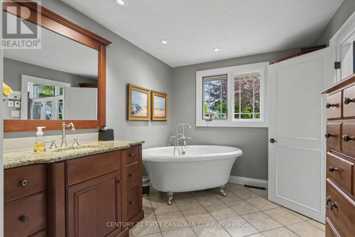 Photo 31 at 20 Stubbs Court, Tillsonburg