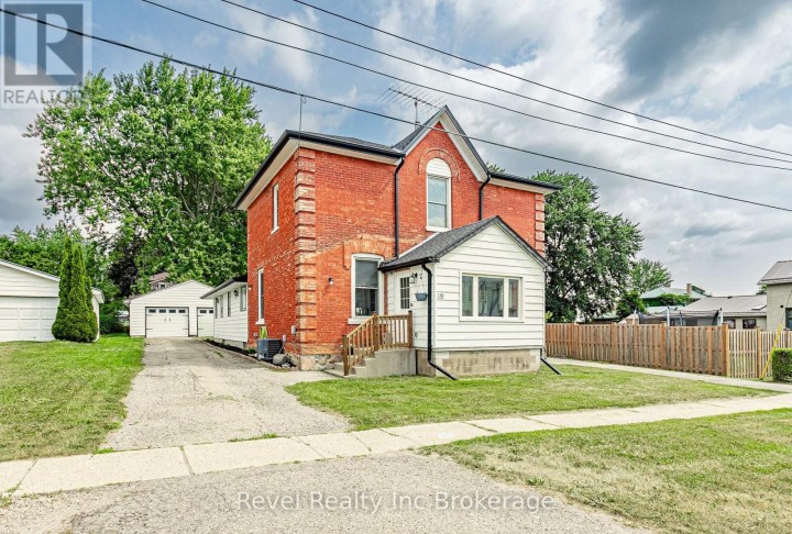 Photo 1 at 19 Murray Street, Innerkip (Bright), Woodstock
