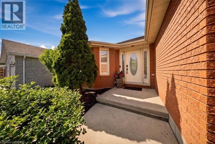 Photo 2 at 68 Allensgate Drive, Myrtleville South, Brantford