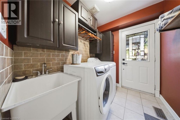 Photo 14 at 75 Hunter Way, Empire, Brantford