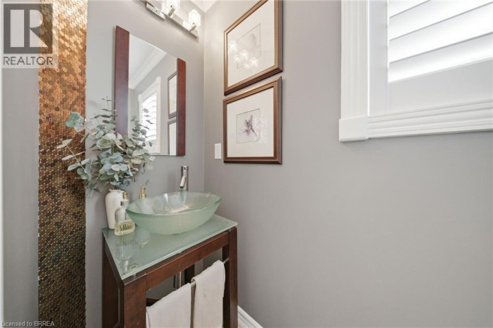 Photo 16 at 75 Hunter Way, Empire, Brantford