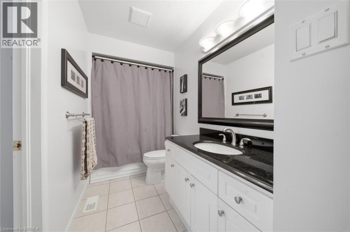 Photo 15 at 38 Olivetree Road, Mayfair, Brantford