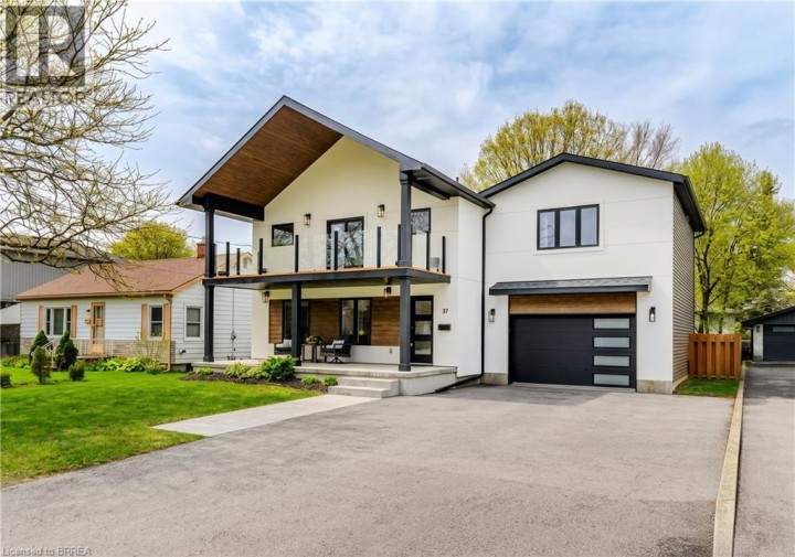 Photo 1 at 37 Barnes Avenue, Queensway / Grove, Brantford