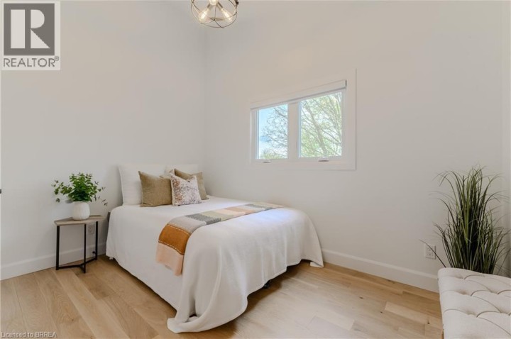 Photo 26 at 37 Barnes Avenue, Queensway / Grove, Brantford