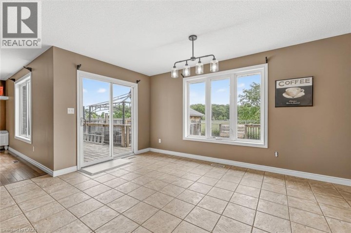 Photo 17 at 644 Hummingbird Crescent, Woodstock - North, Woodstock