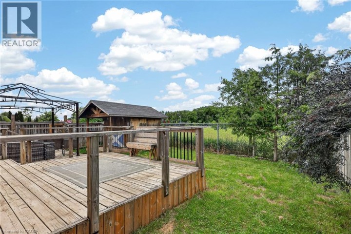 Photo 32 at 644 Hummingbird Crescent, Woodstock - North, Woodstock