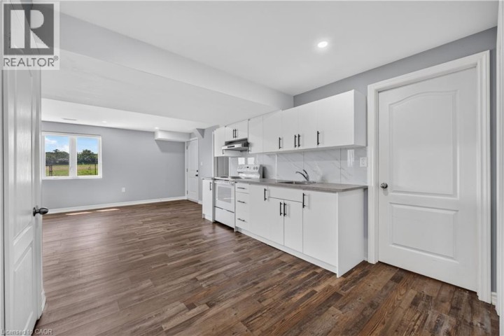 Photo 33 at 21 Morning Glory Drive, Tillsonburg