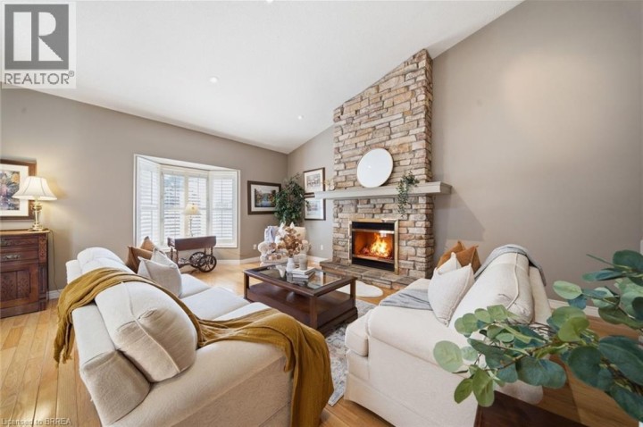 Photo 10 at 25 - 24 Hardy Road, St. Andrew’s, Brantford