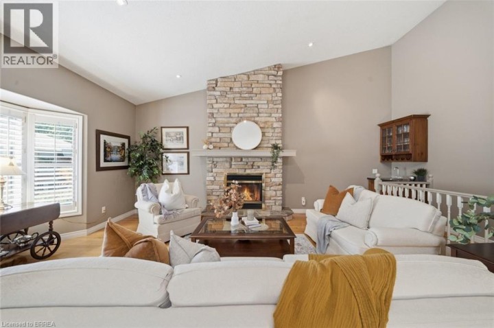 Photo 11 at 25 - 24 Hardy Road, St. Andrew’s, Brantford