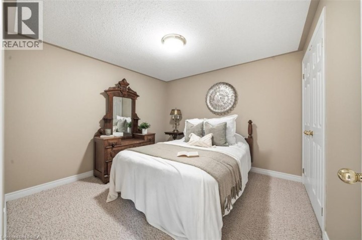 Photo 28 at 25 - 24 Hardy Road, St. Andrew’s, Brantford