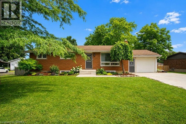 Photo 1 at 41 Pinehill Drive, Oakhill Dr, Brantford