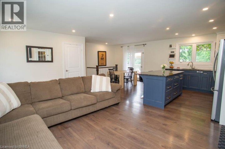 Photo 8 at 41 Pinehill Drive, Oakhill Dr, Brantford