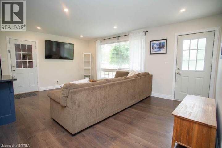Photo 6 at 41 Pinehill Drive, Oakhill Dr, Brantford