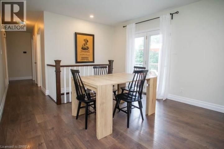 Photo 12 at 41 Pinehill Drive, Oakhill Dr, Brantford